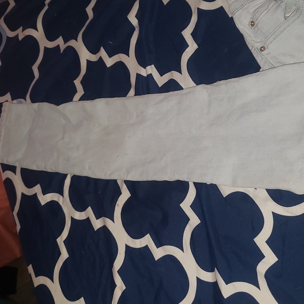 Pants - Picture 3 of 4